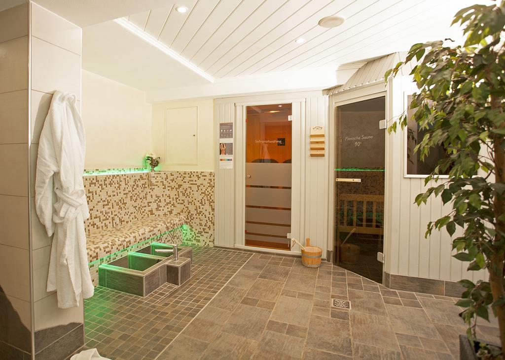 Hotel&Ferienappartements Edelweiss Willingen  Buitenkant foto